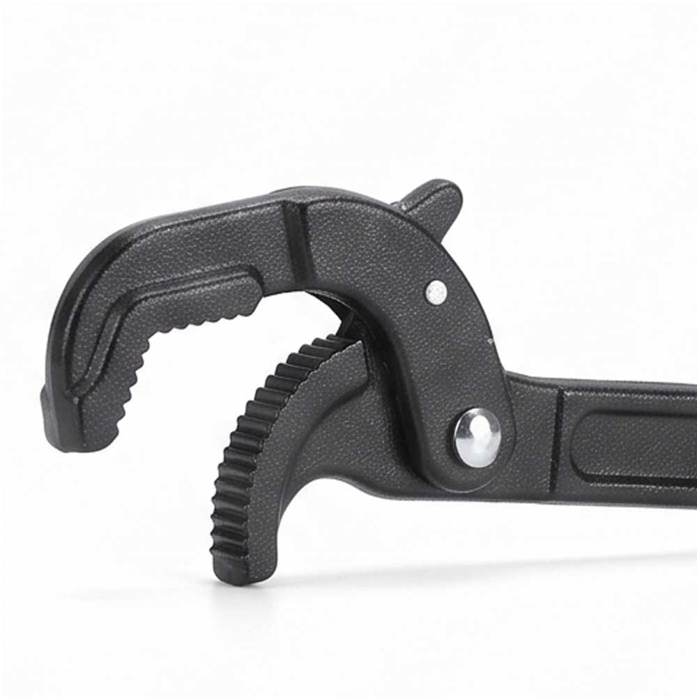 Universal Self Adjusting Pipe Wrench